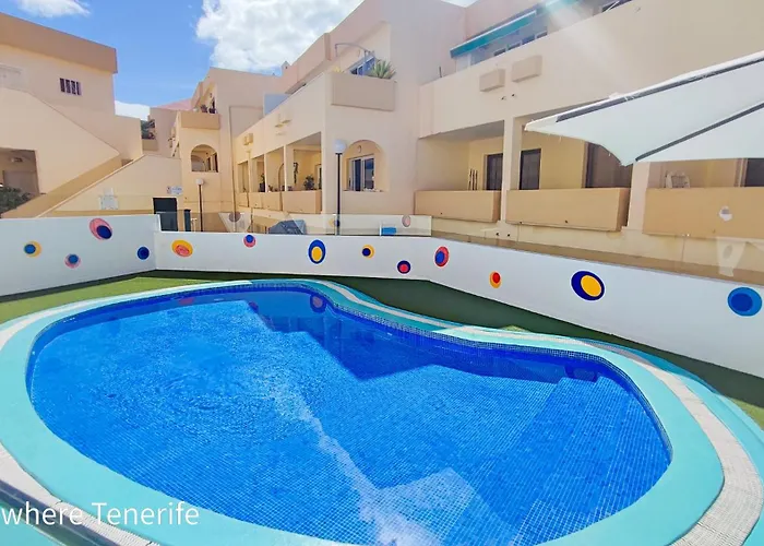 Mareverde With Pools And Bar - Fanabe